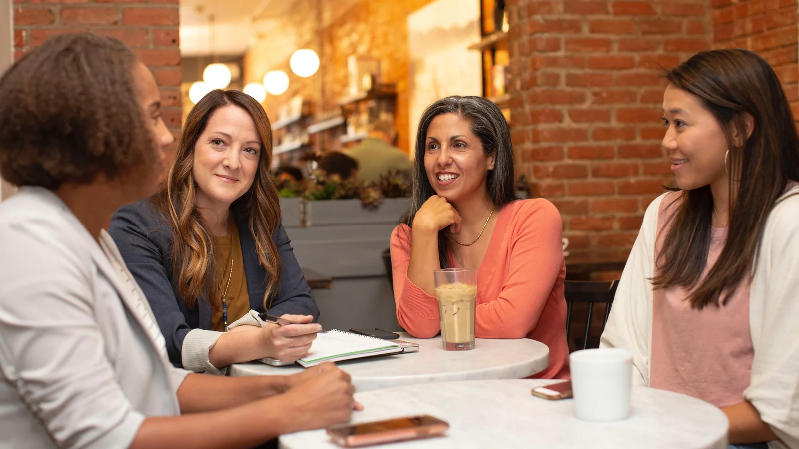 From Critique to Improvement: How a Positive Feedback Culture Drives Companies Forward